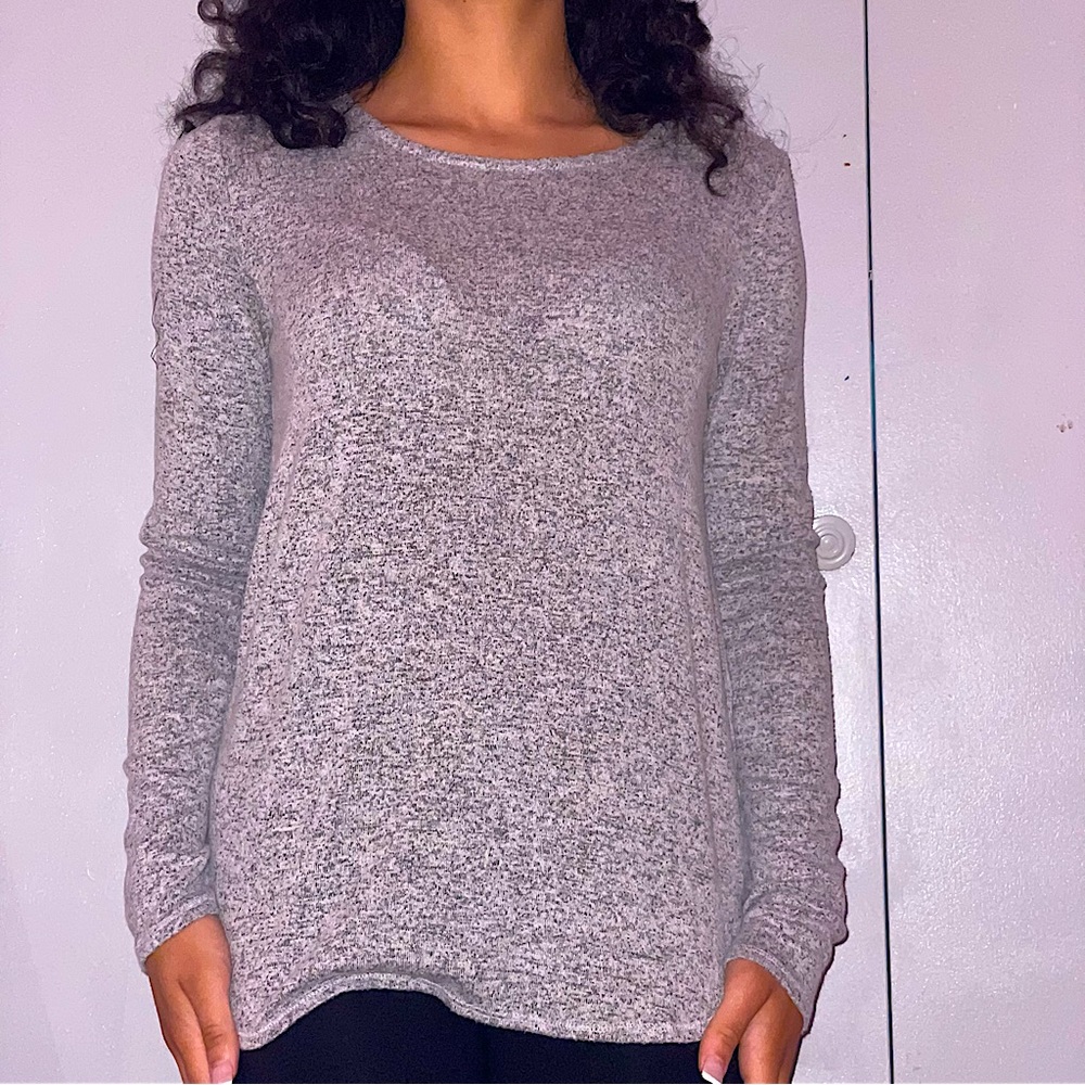 Grey Old Navy Sweater